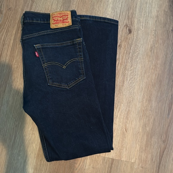 Men’s Levi jeans - Picture 2 of 4